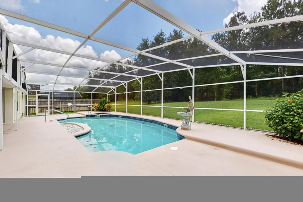 Amazing Vacation Pool Home, Kissimmee