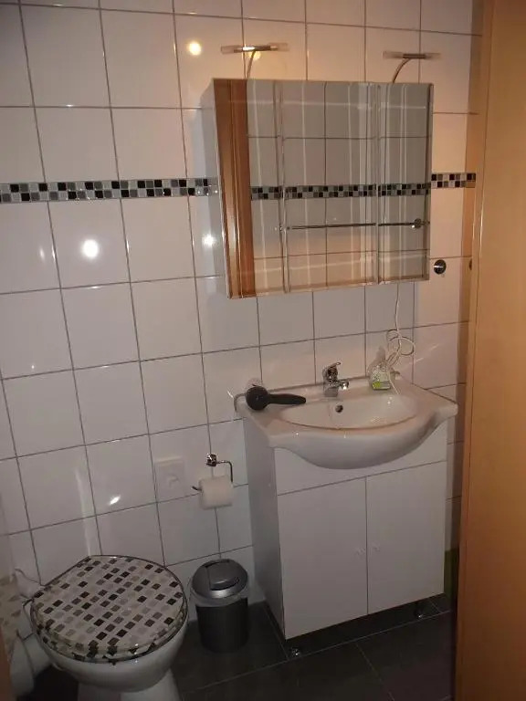 Zimmer Schmitz