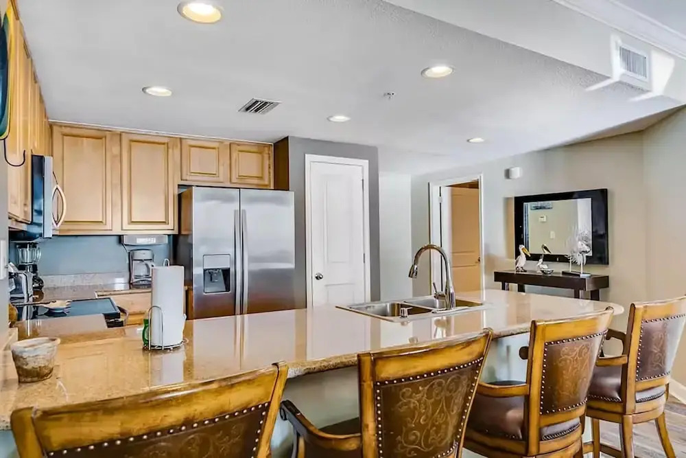 Grandview East 1002