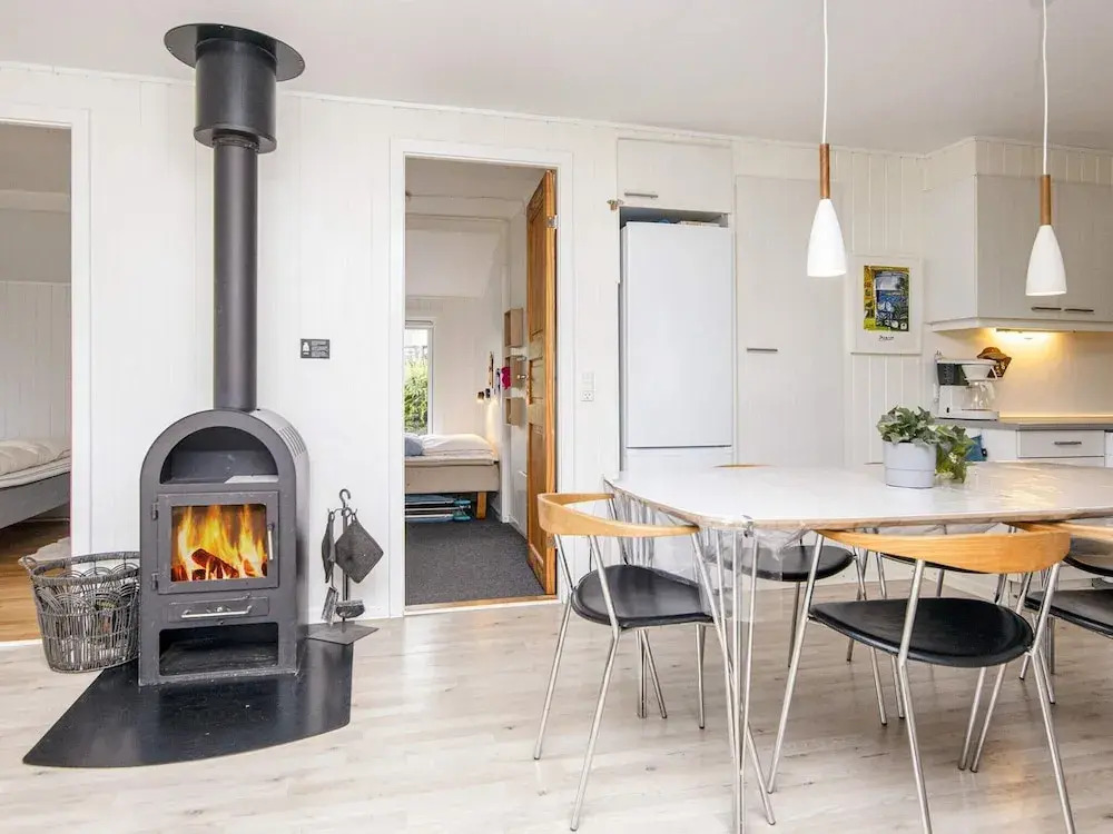 6 person holiday home in Hejls