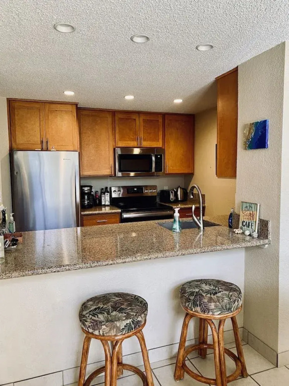 Tropical Oasis 2 Bedroom Condo by RedAwning