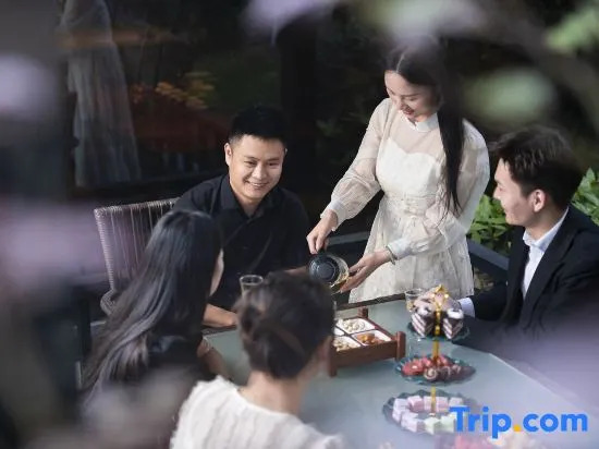 Moshe Light Luxury Qianxi Tower ViewHotel (Zhengzhou CBD Exhibition Center Branch)