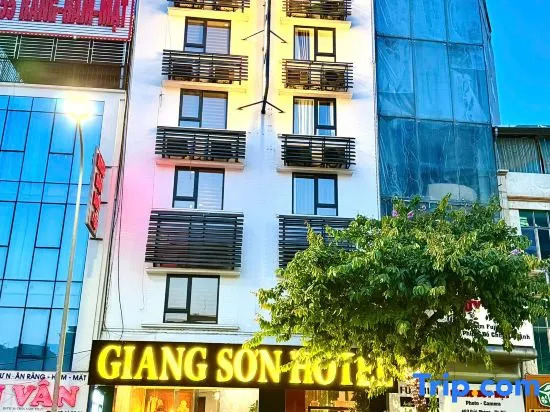 Giang Son Hanoi Hotel