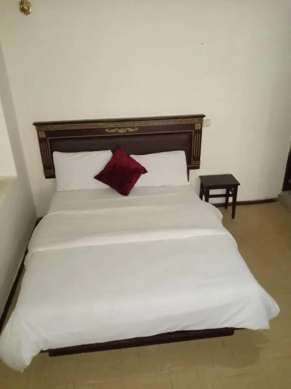 Lucy Sabrin Guest House