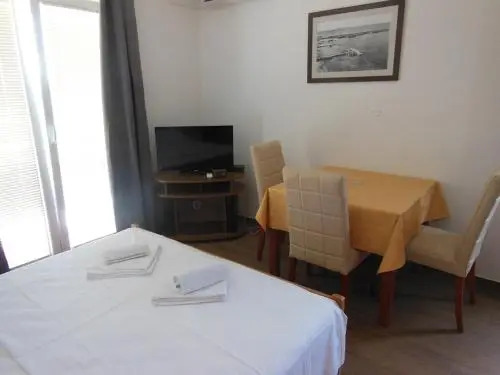Apartments Maslina