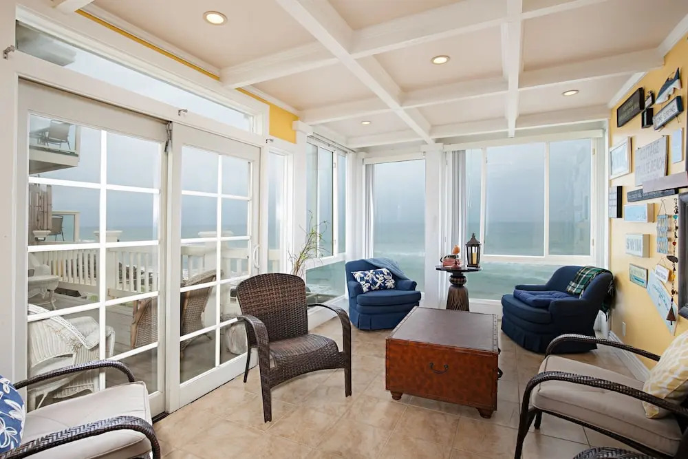 1121 Oceanside - 4 Br Home