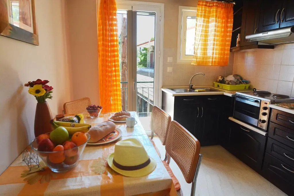 Alexandra Apartment