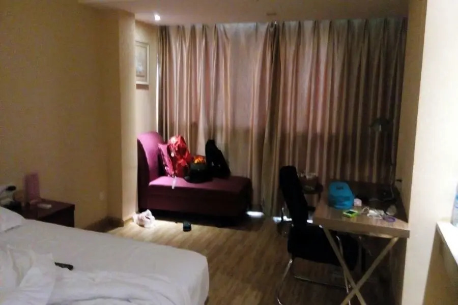 Manhadun Hotel
