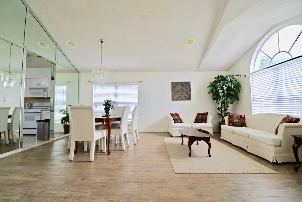 Lovely Cheerful Home Near Disney Lake View & Pool