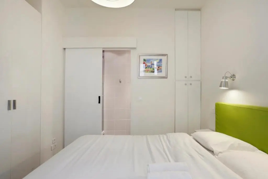 Sleek Apartments near Saint Germain