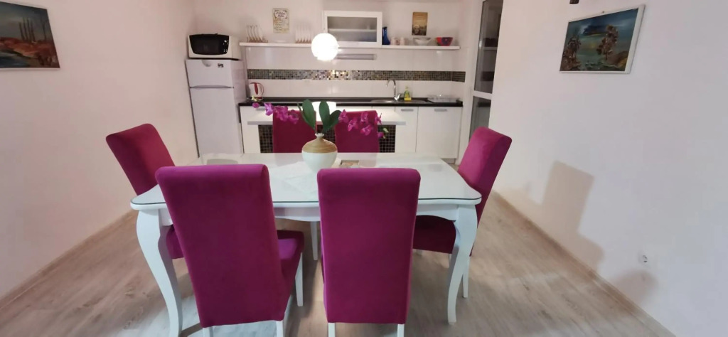 Lilikoi Apartment