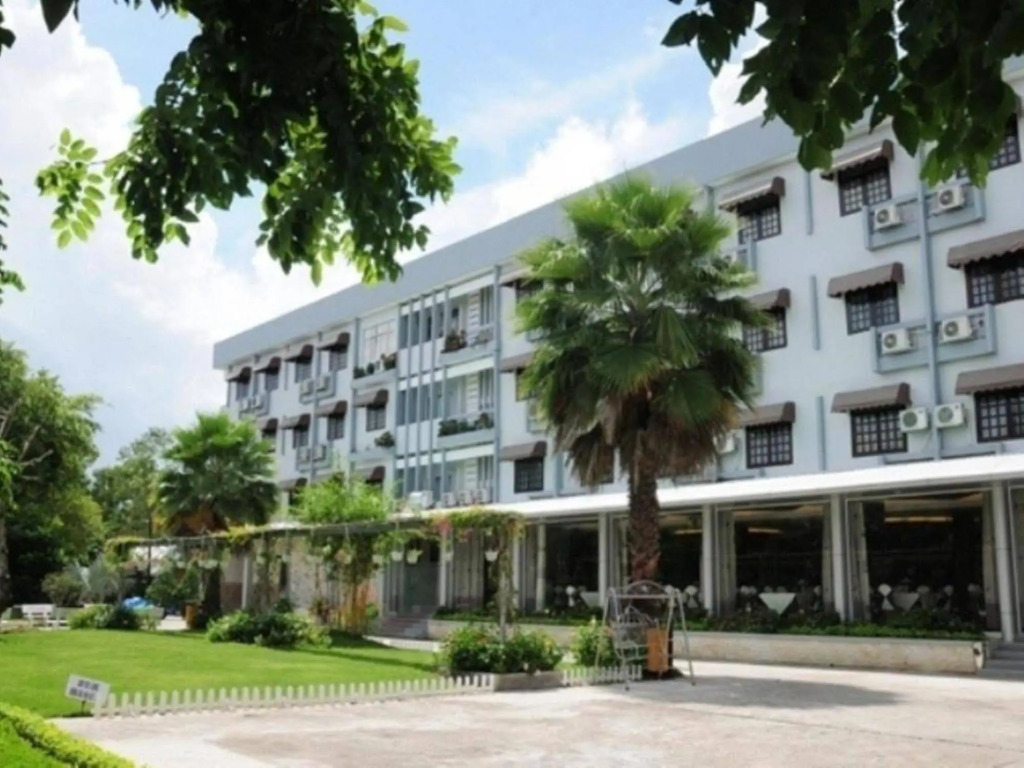 Cuu Long Hotel