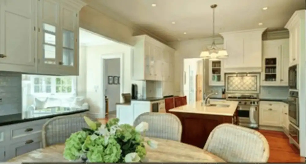 Villa Halsey -beautifully Landscaped 7 Bed