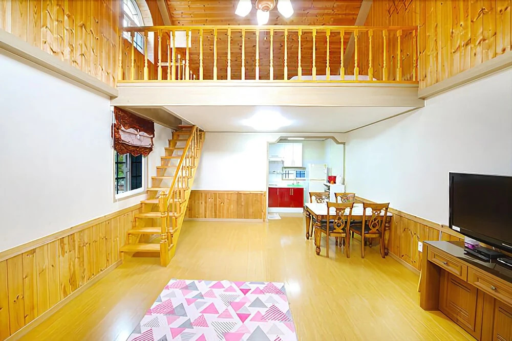 Gyeongpo Starry Love Song House Pension