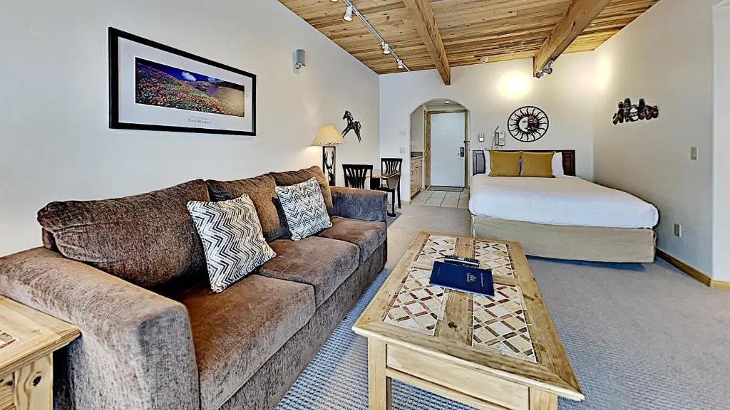 Timberline Condominium Studio Deluxe Unit 215