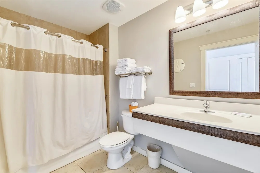 Origin At Seahaven 1003 2 Bedroom Condo