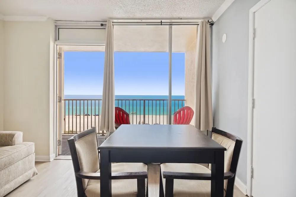 Seahaven Beach Hotel