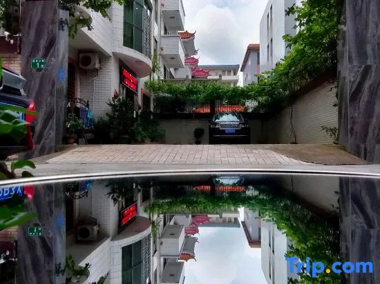 Huakai Vacation Apartment (Guangzhou North Station Huacheng Road Subway Station)