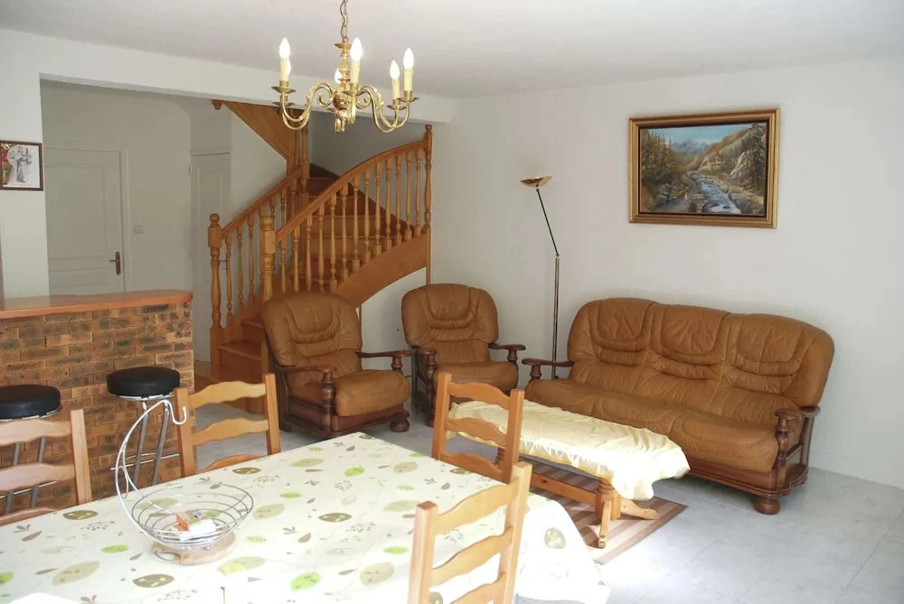 Cozy Garden Home in Erquy