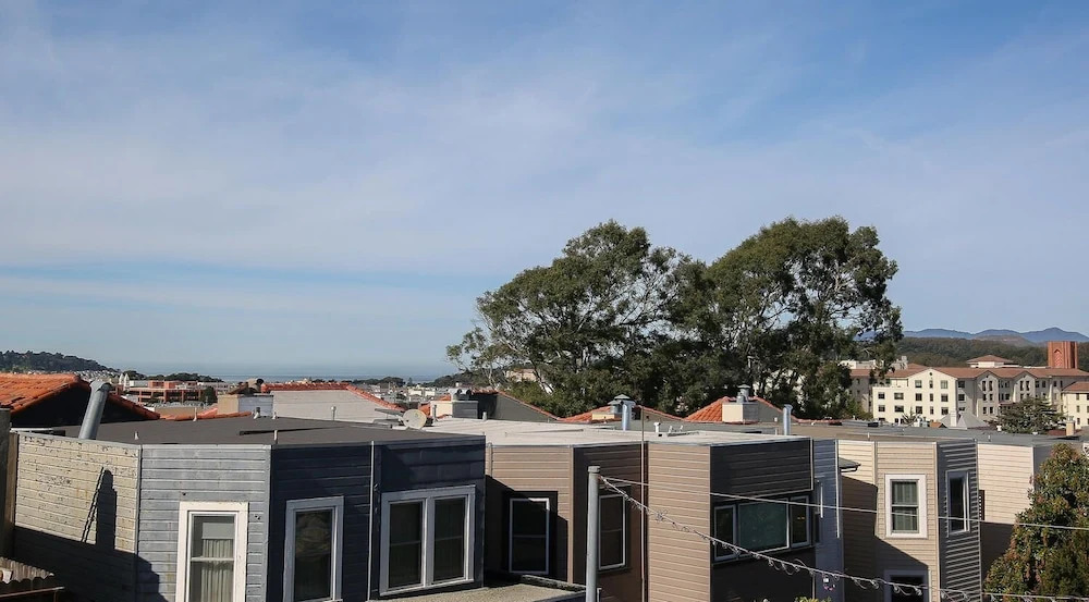 145 Stanyan Street Apartment 2 Bedrooms 2 Bathrooms Apts