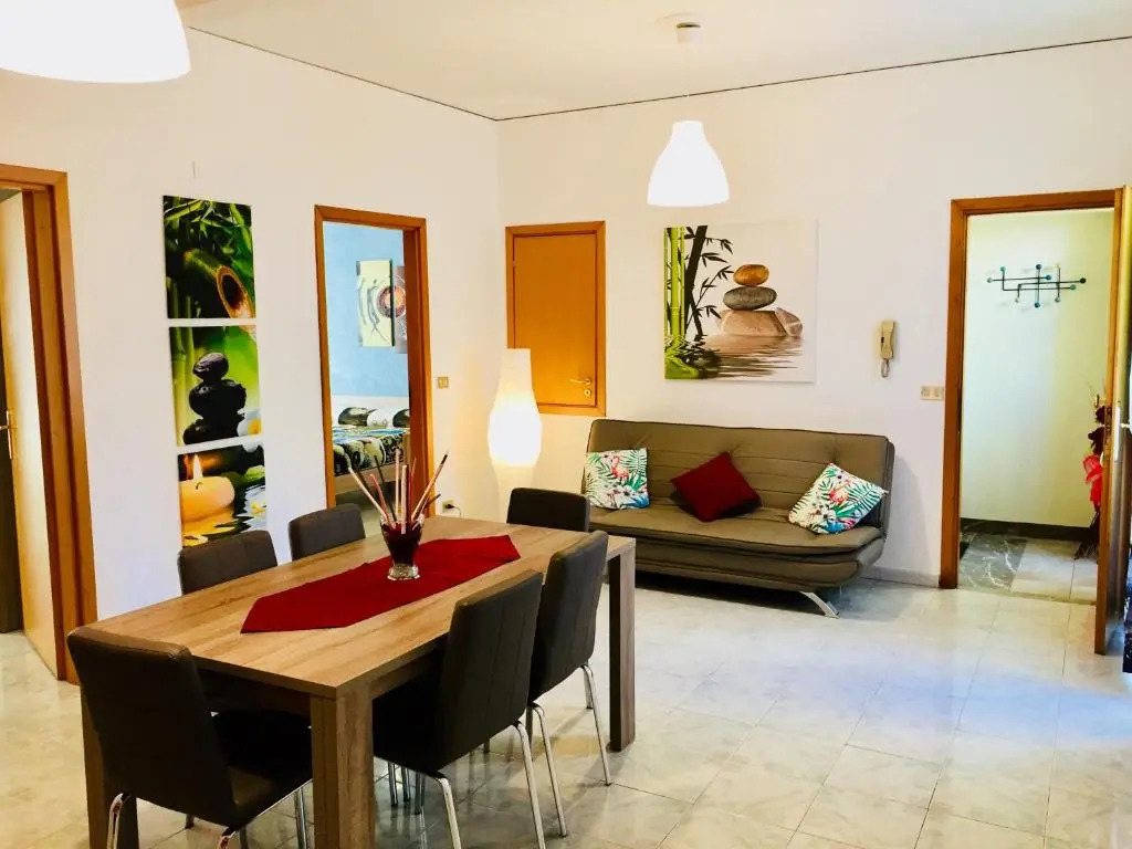 Casa F. I.