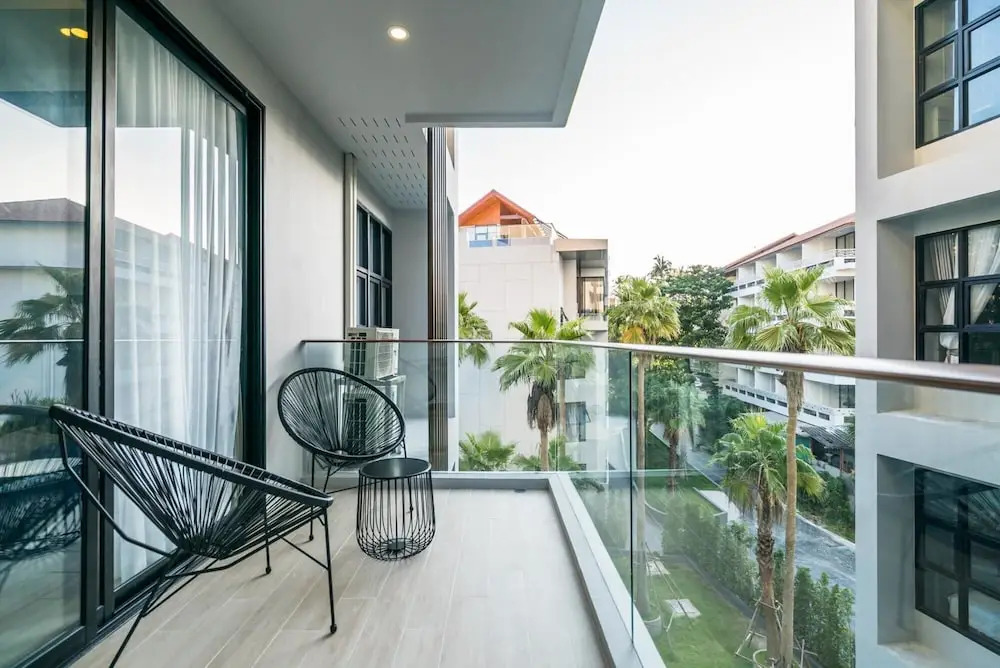 Palmyrah Surin - 300 Meters to the Beach Brand new Luxury Condo
