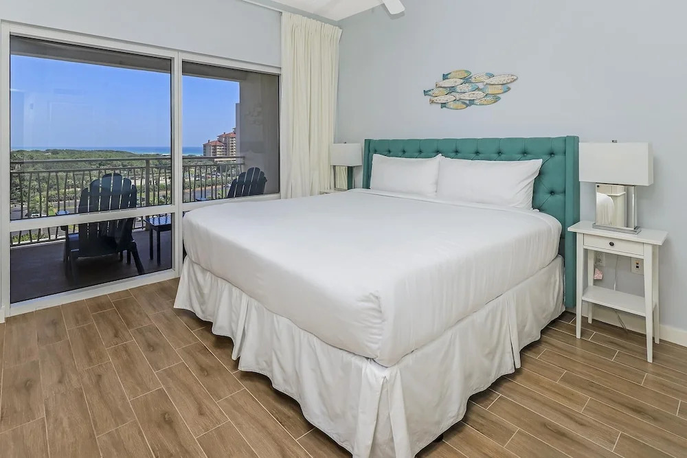Luau I 6607 flr6 1BR 1BA 4