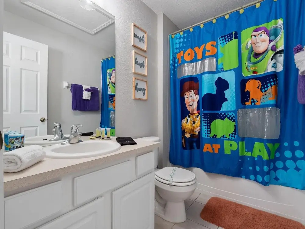 Private Pool Disney Townhome - Walk to Water Park