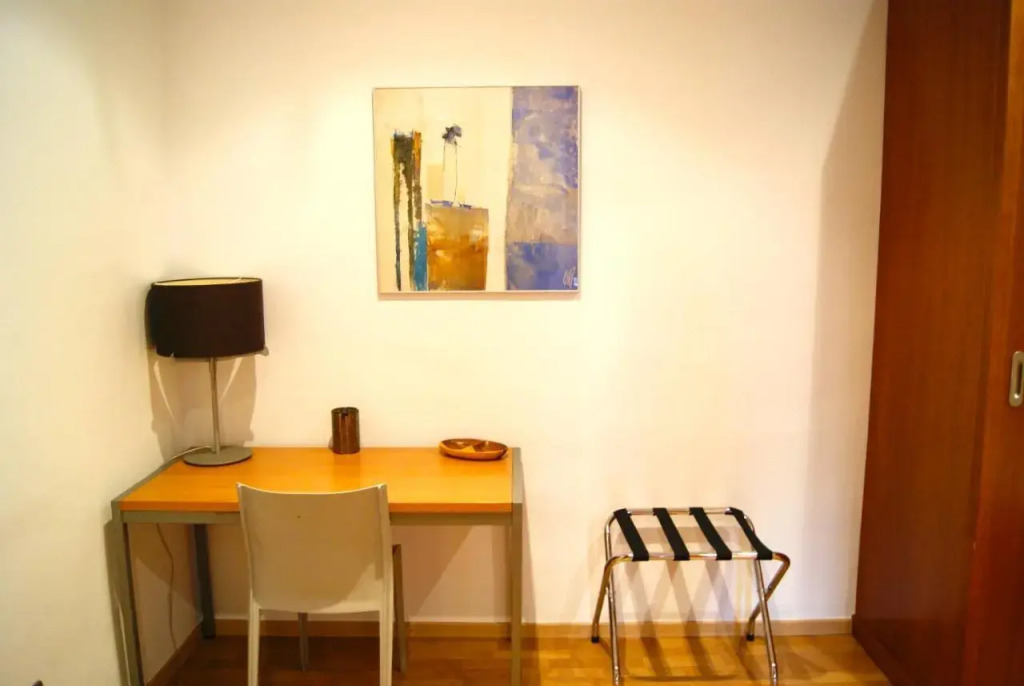 Places4stay Ramblas 2bd