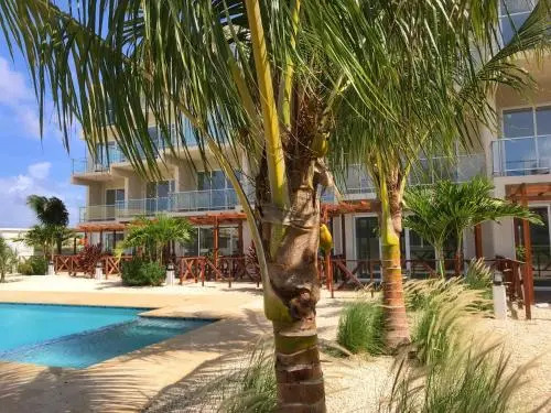 Large Luxury apartment on Palm Beach