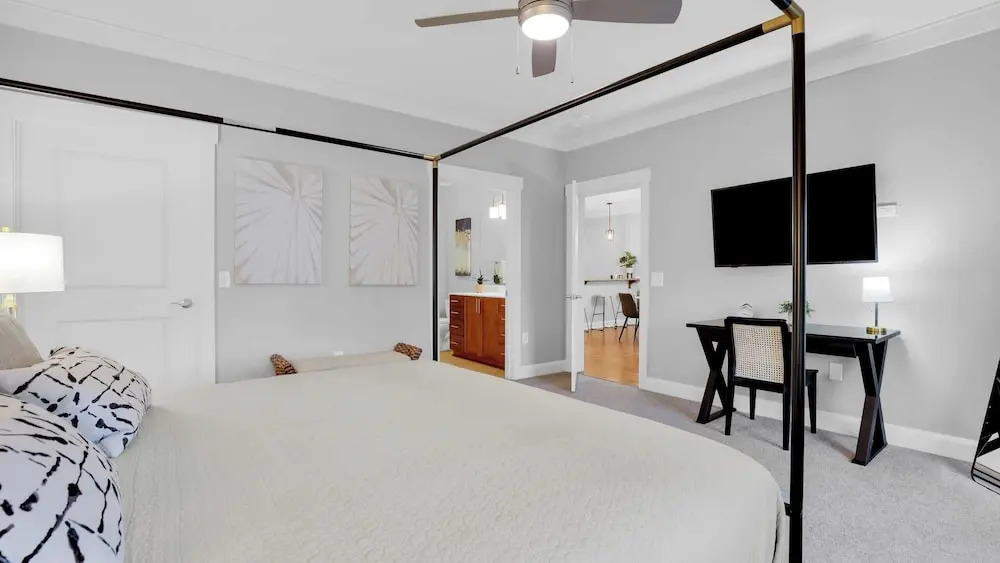 3 Suites Walkable Historic District Location The Juliette by Avantstay