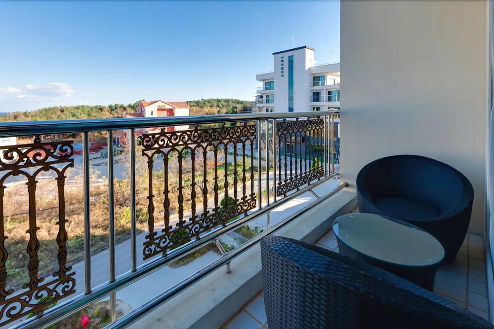 Gangneung Gyeongpo C&View Pension (Spa, Netflix Available)
