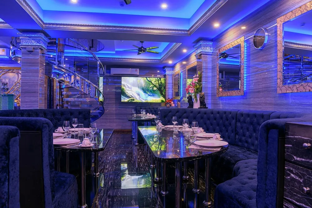 The Globe Hotel Bar and Restaurant