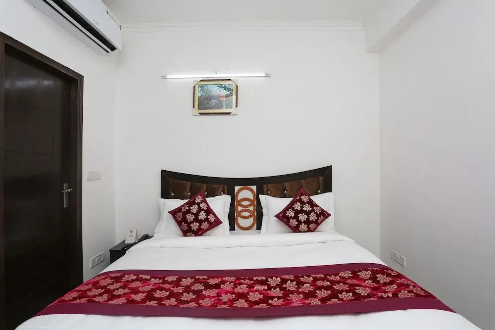 OYO 14386 Orange inn