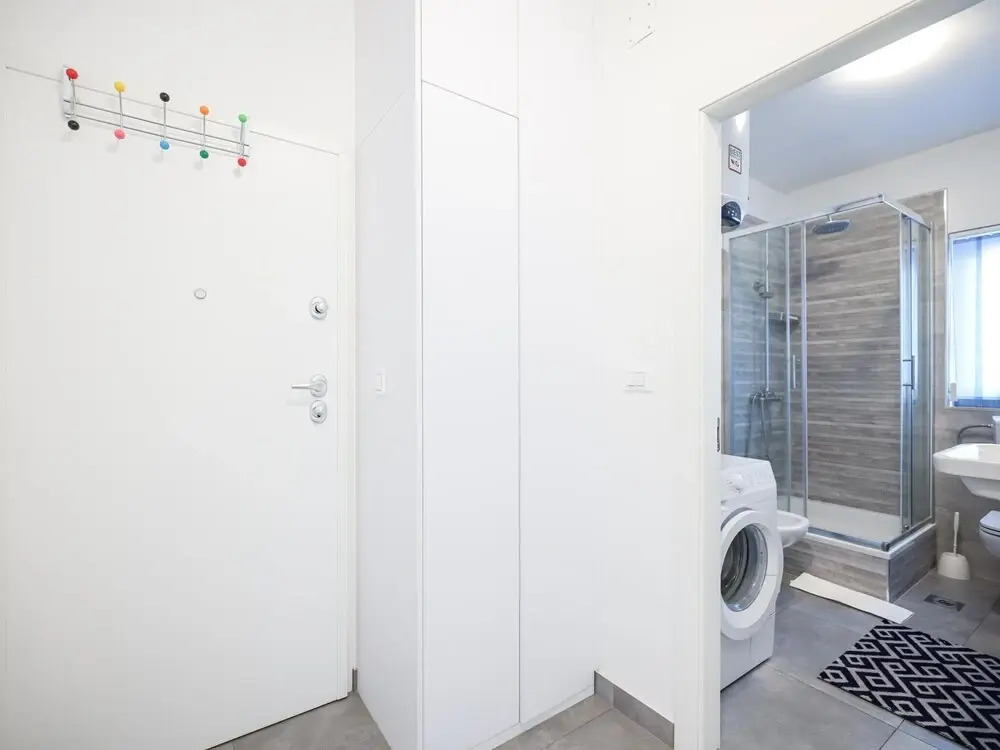 Modern Holiday Home With Balcony in old Town
