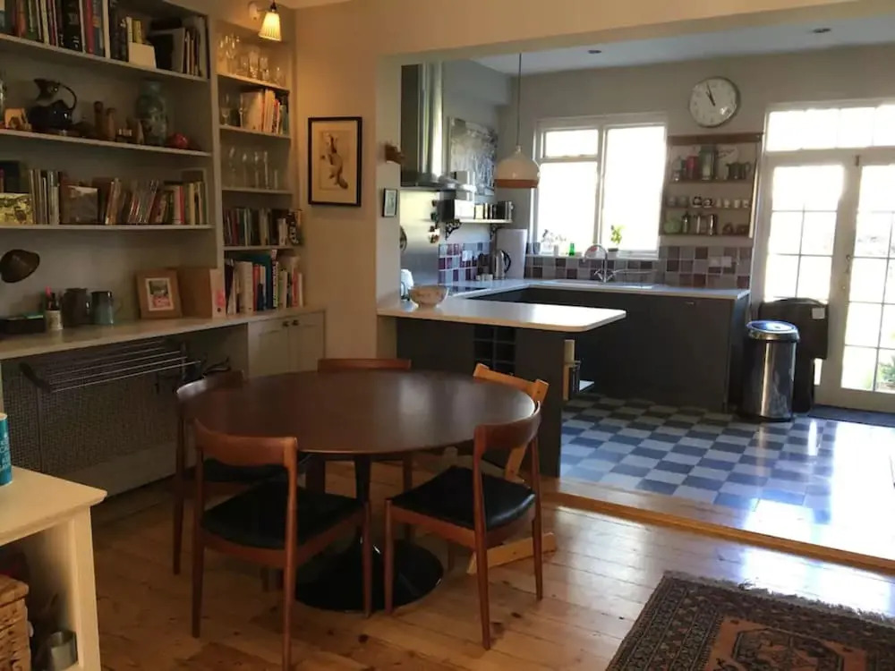 Chiswick 3 Bedroom Home Near River