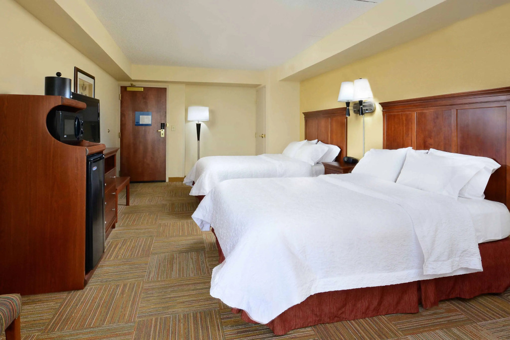Hampton Inn Raleigh Capital Blvd North