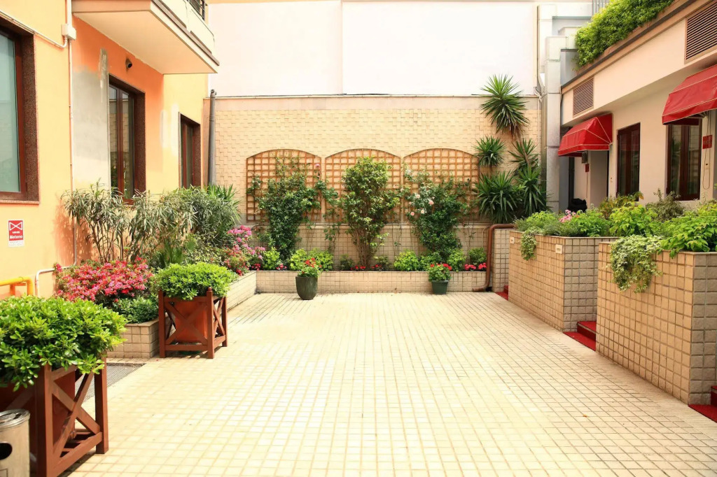 Hotel Huaxia Milano