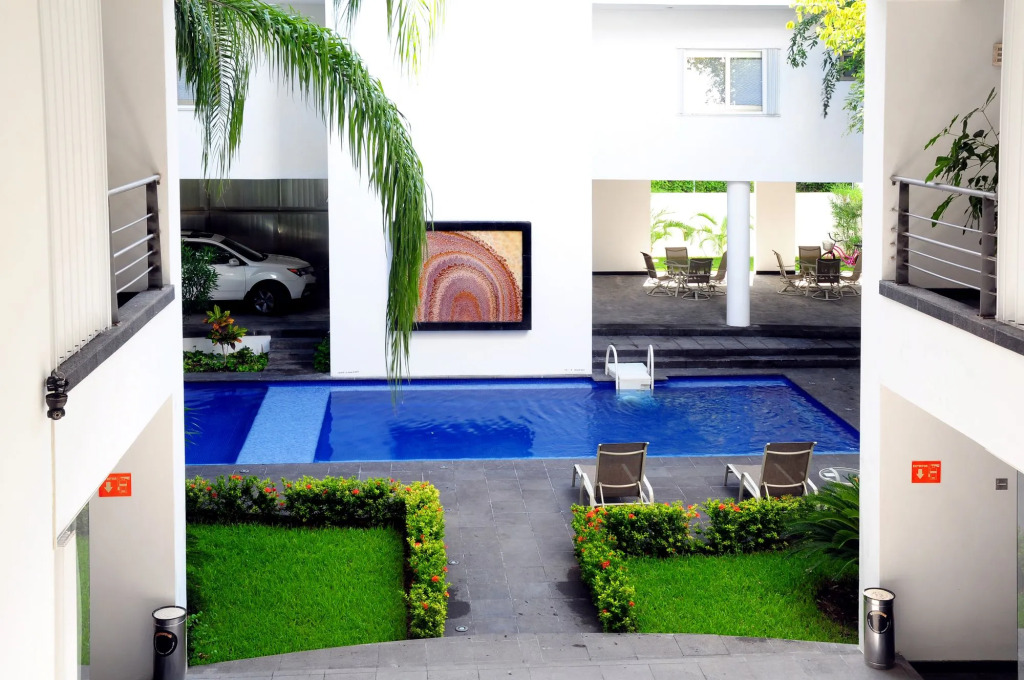 Dangelos 5ta Avenida Hotel