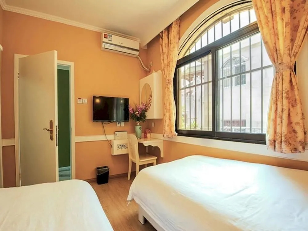 Xiamen Gulangyu Sunshine Dora's House