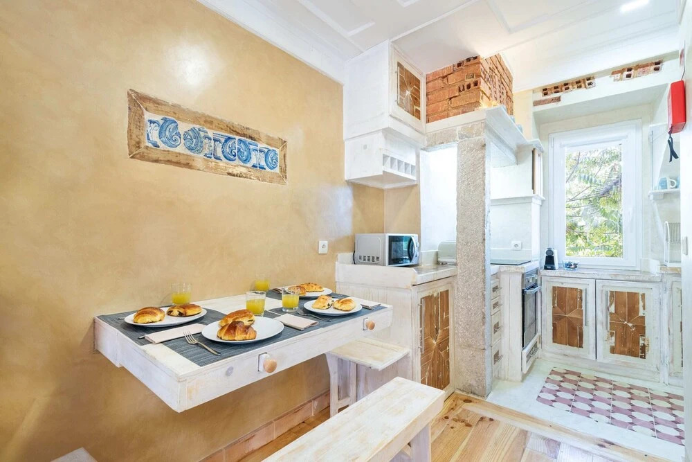 Local and modern duplex