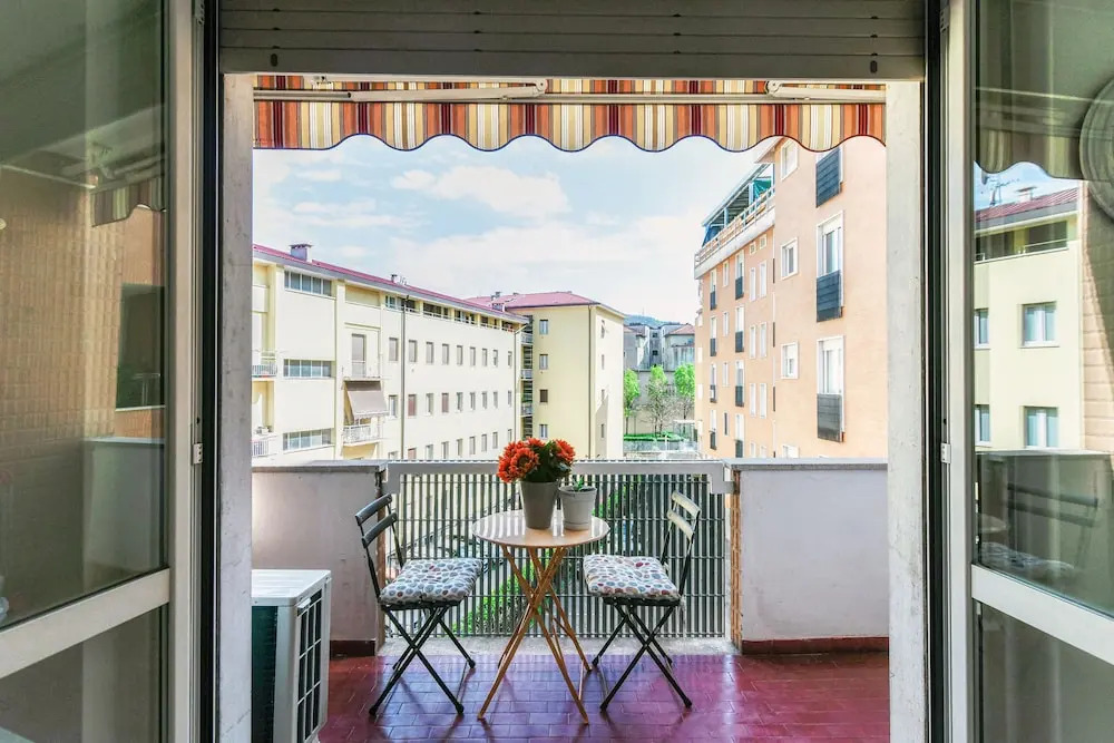 JOIVY Superb Flat W/Balcony