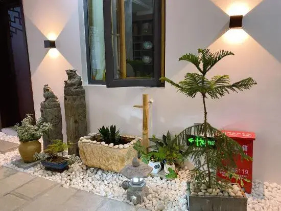 Jianshui Bushe Homestay (Gucheng Branch)