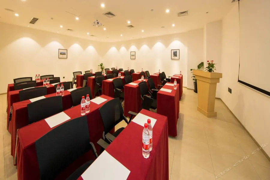 Atour Hotel Chongqing Hongyadong Riverview
