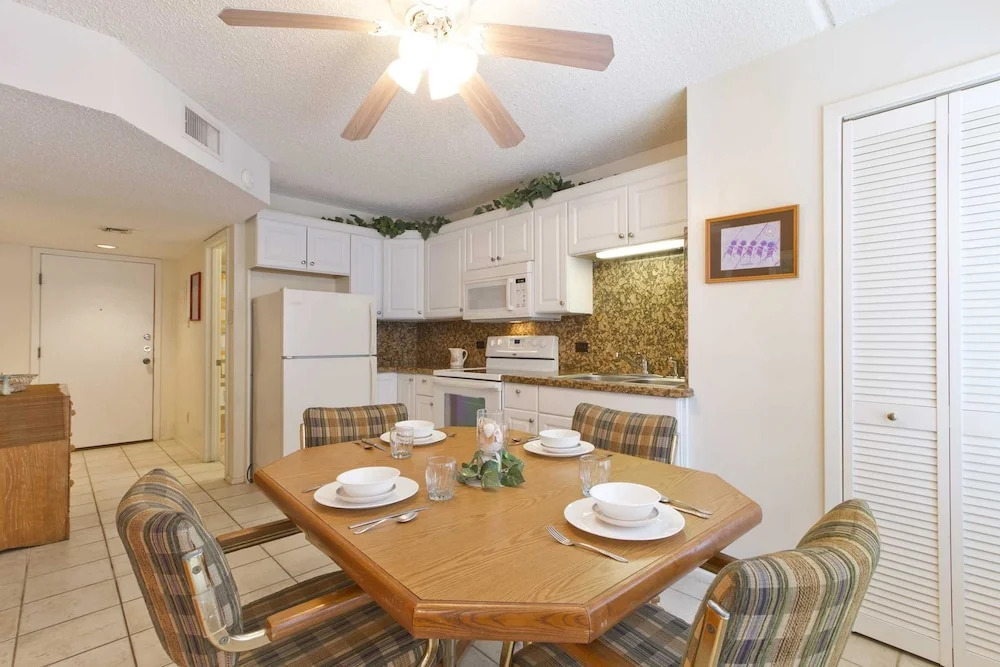 Gulfview II Condominium 101