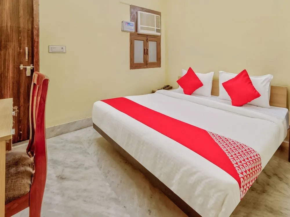 OYO Flagship 30703 Shahbad Extension Sector 17