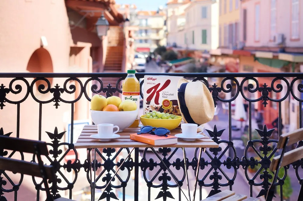 Feeling Riviera - Forville 1
