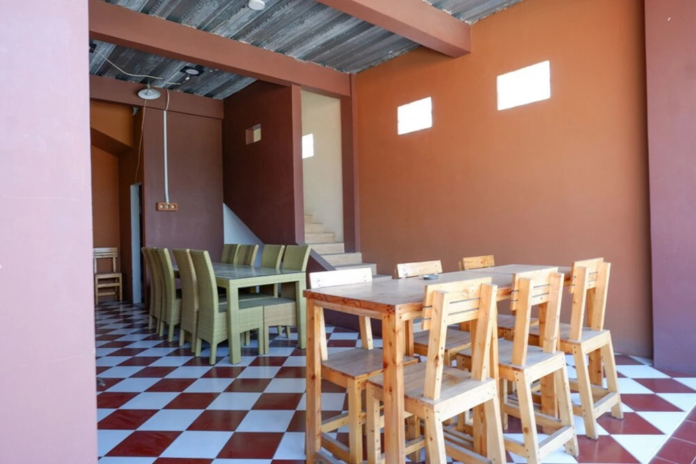 RedDoorz Syariah near Stasiun Pekalongan