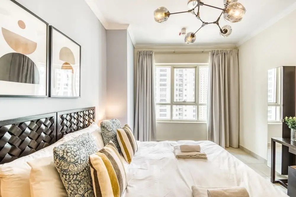 Bright Apartment in the Heart of Marina by GuestReady