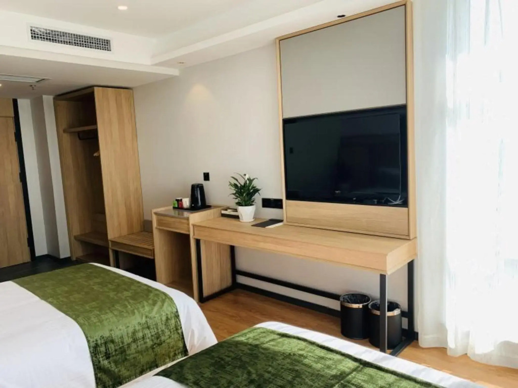 GreenTree Inn Baicheng Taobei Railway Station Hote